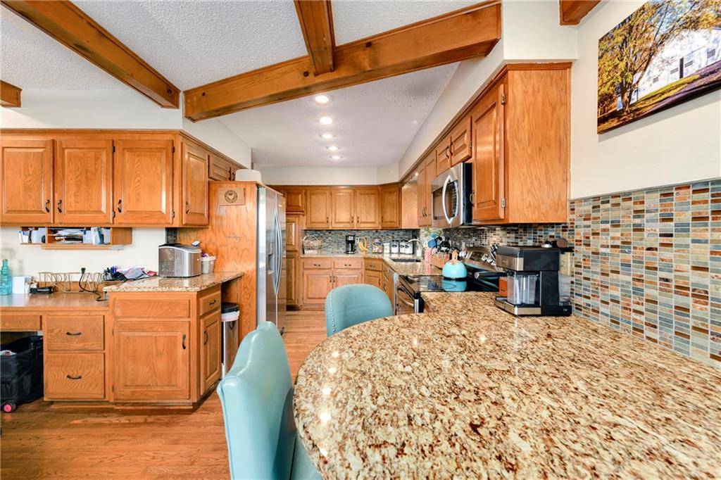 Overland Park, KS 66213,12031 Hemlock ST