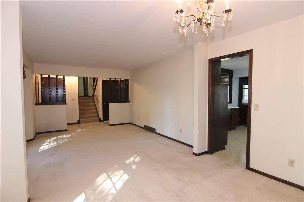 Overland Park, KS 66214,11608 W 101st ST