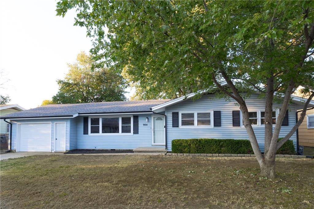 Cherryvale, KS 67335,904 E 3rd ST