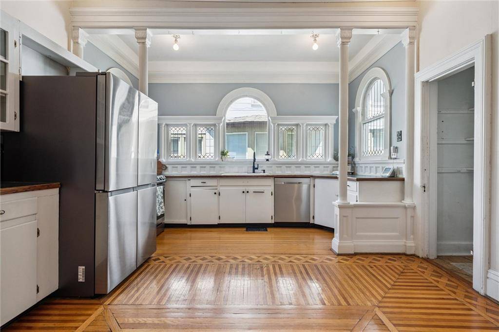 Leavenworth, KS 66048,309 N Esplanade ST