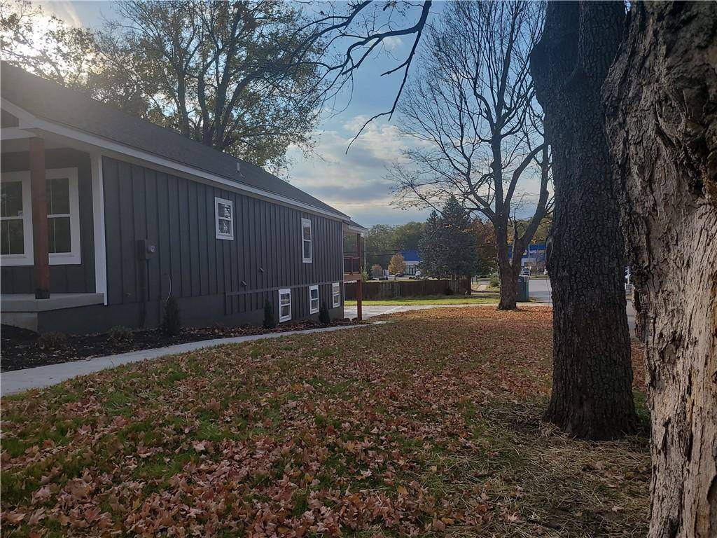 Independence, MO 64055,1400 S Dodgion AVE