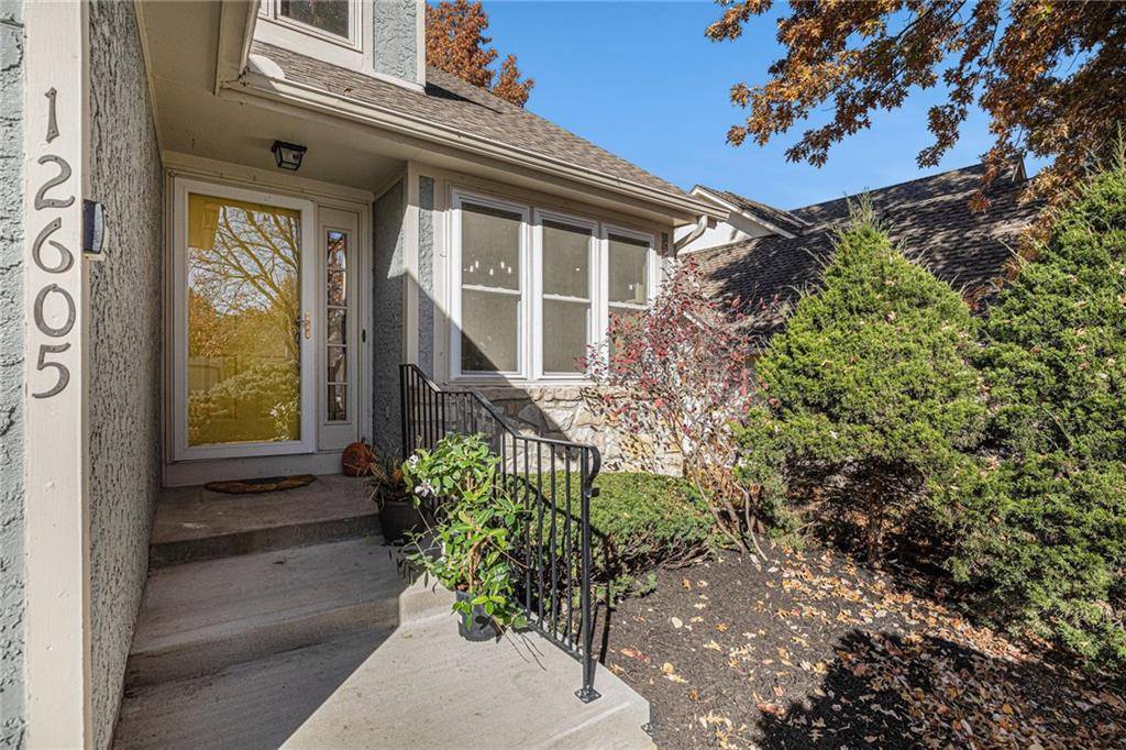 Leawood, KS 66209,12605 Glenwood ST