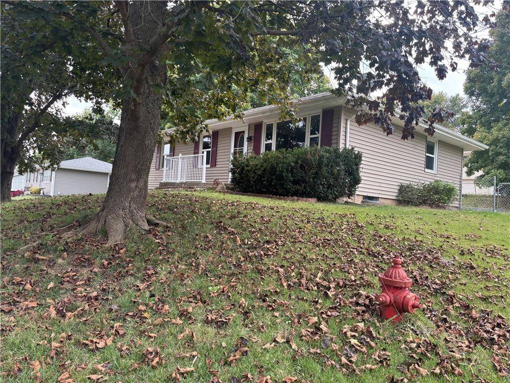 Edgerton, MO 64444,813 Belt AVE