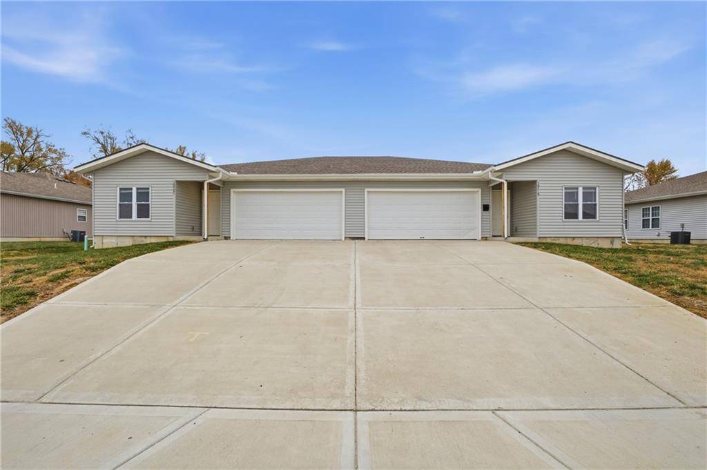 Kansas City, MO 64133,10719 46th TER #E