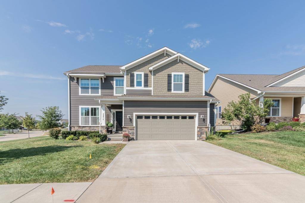Lenexa, KS 66227,23614 W 92nd ST