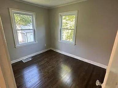 Independence, MO 64052,9602 E 16th ST