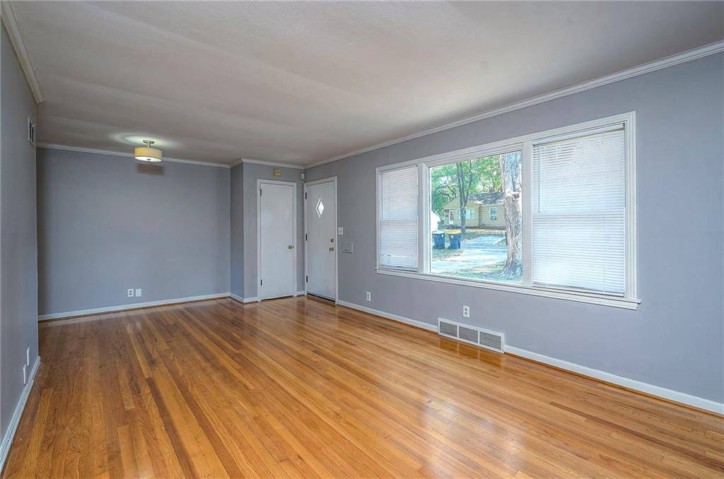 Kansas City, MO 64114,8232 Jarboe ST