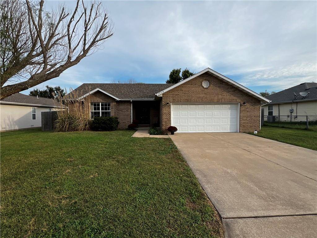 Webb City, MO 64870,1715 Kent DR