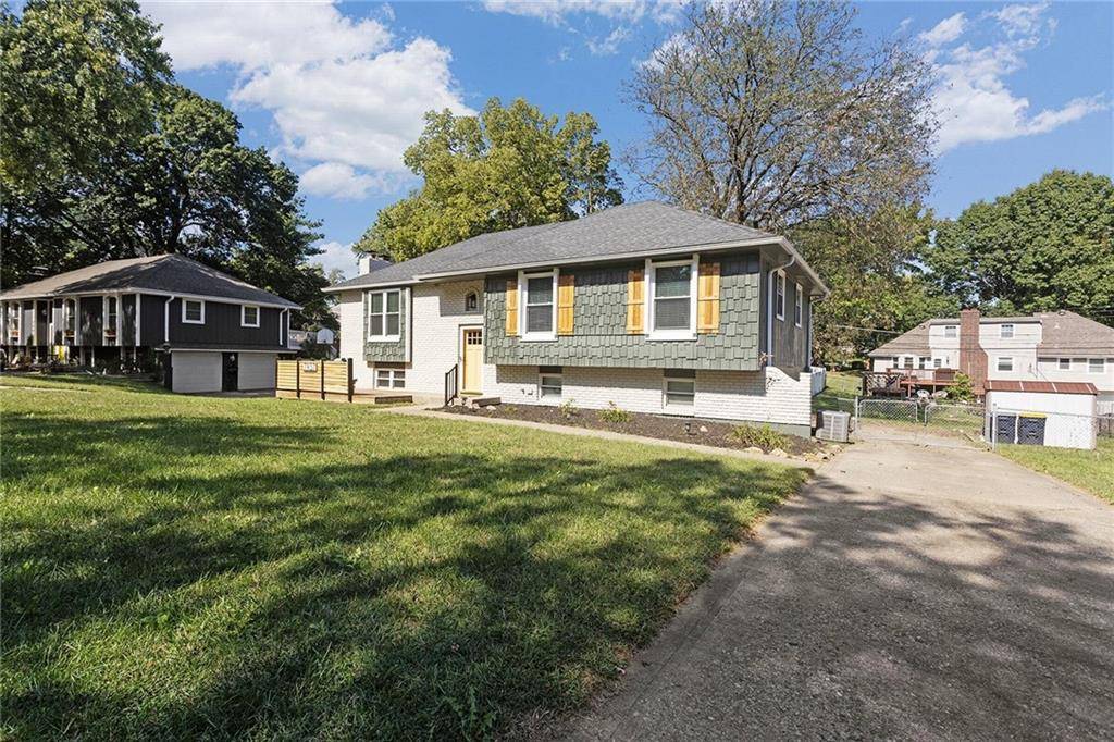 Kansas City, MO 64118,7937 N Forest AVE