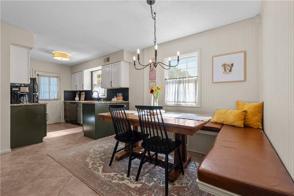 Overland Park, KS 66214,9273 Reeder DR