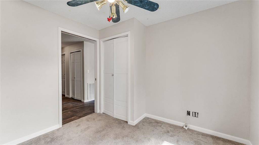 Nevada, MO 64772,17530 S 2200 RD