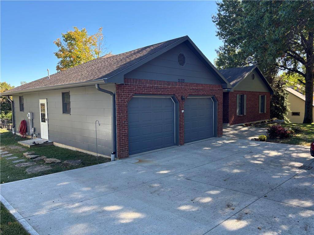 St Joseph, MO 64507,2103 NE 85th RD