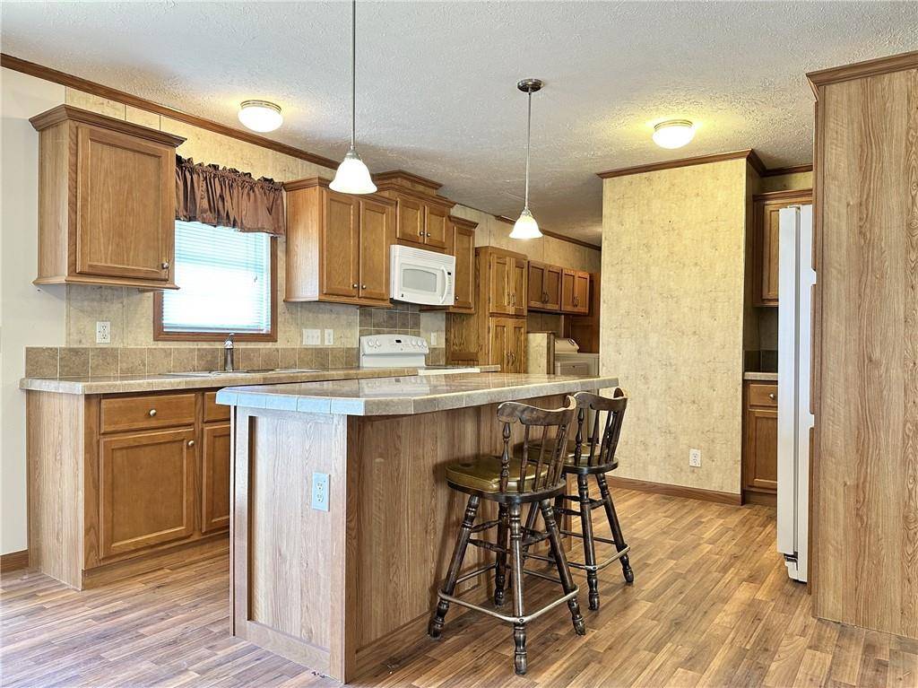 Trenton, MO 64683,443 NW 5th AVE