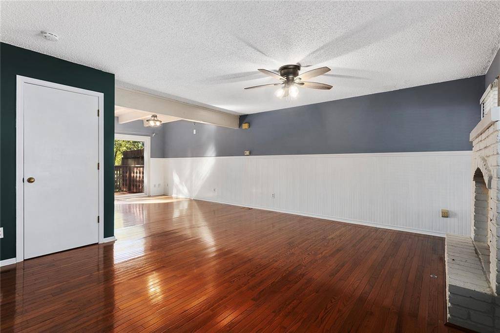 Merriam, KS 66203,7240 Mastin ST