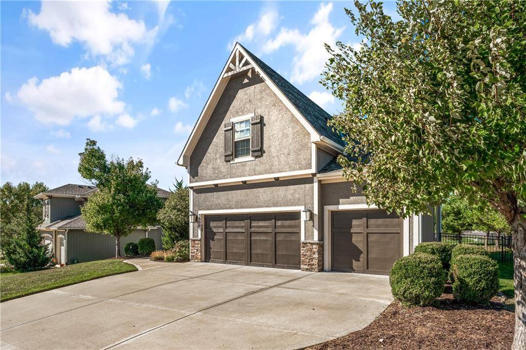 Shawnee, KS 66218,5900 Redbud ST