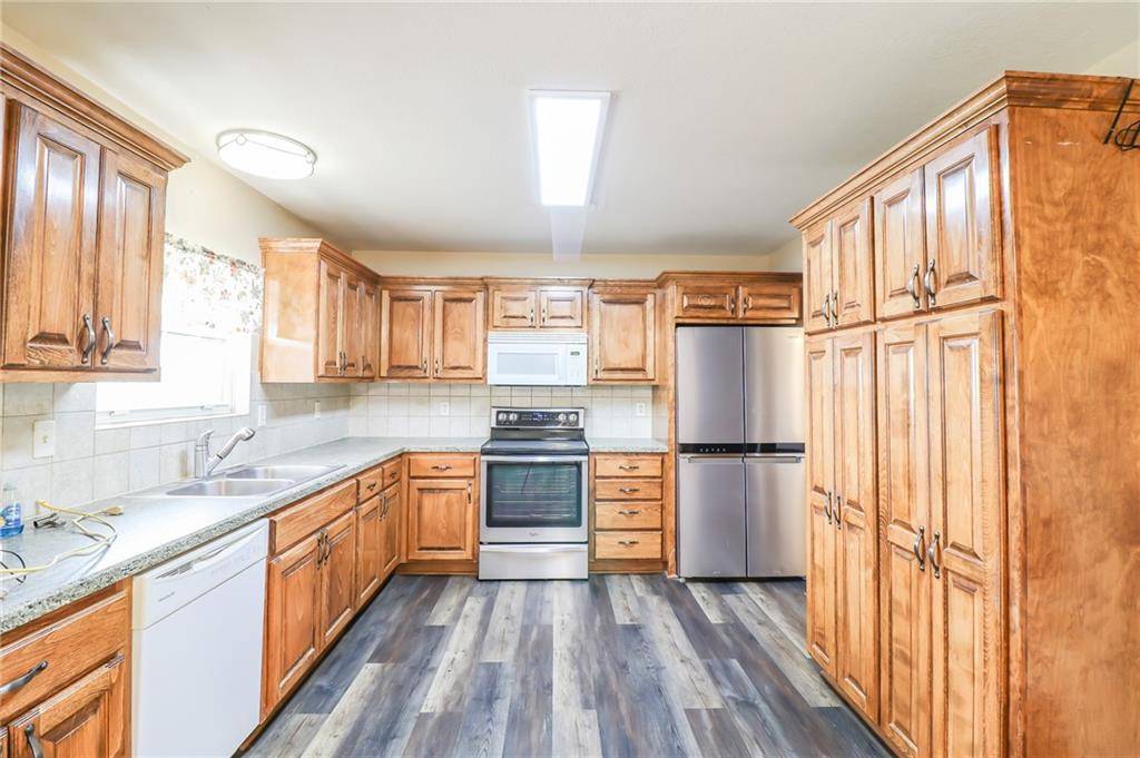 Holden, MO 64040,419 NW State Route 131 HWY