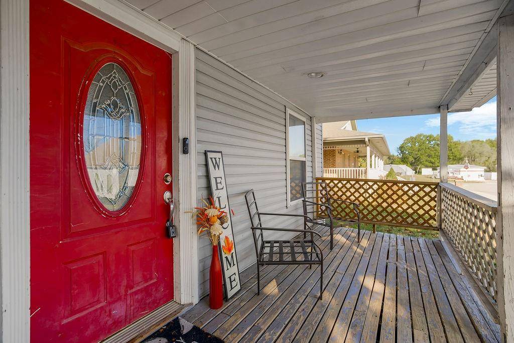 Edgerton, MO 64444,202 W FRANK ST