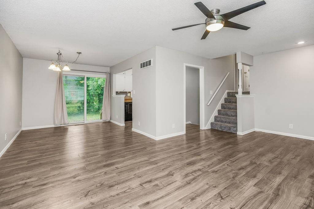 Kansas City, MO 64117,4826 NE 47th TER