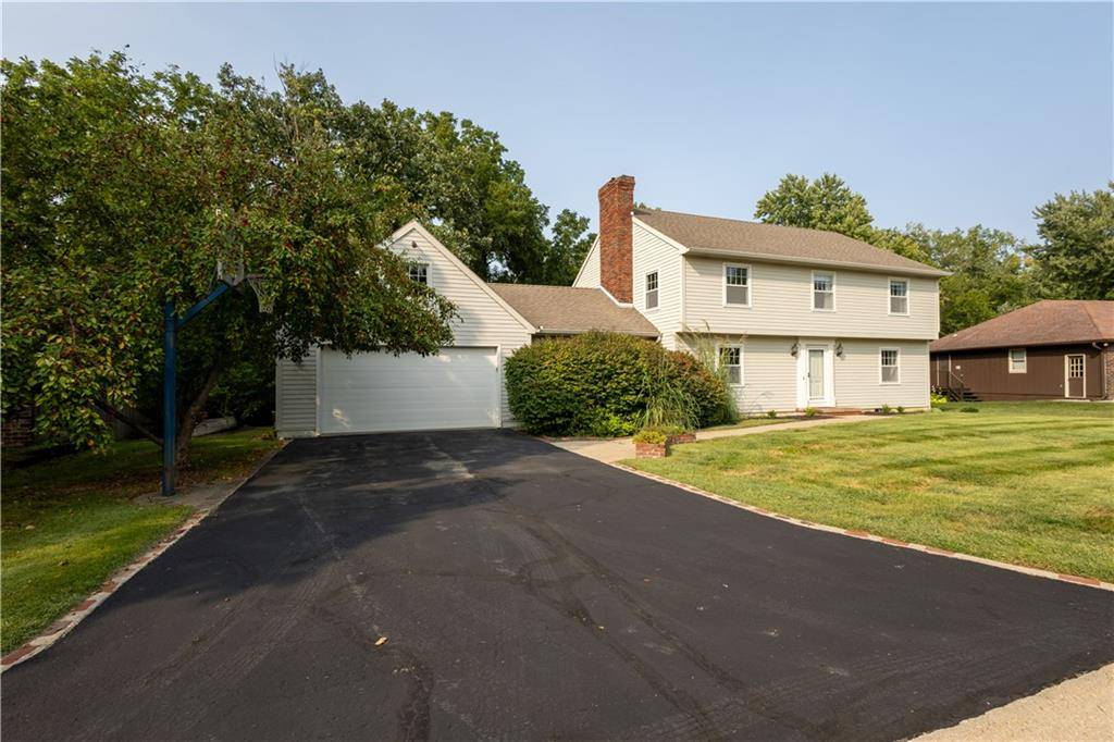 St Joseph, MO 64506,3711 E Colony SQ