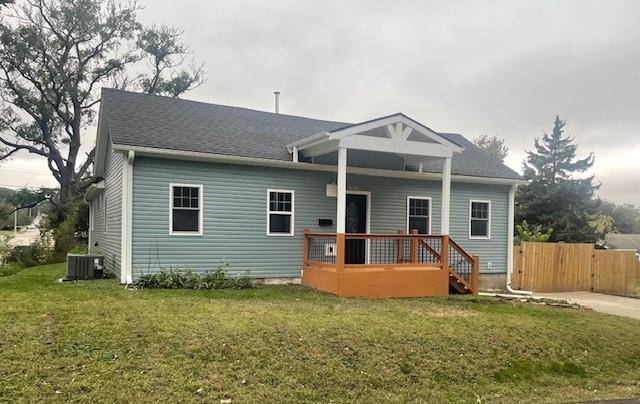 St Joseph, MO 64505,1030 Douglas ST