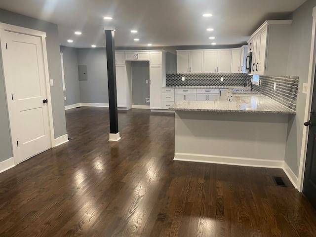 St Joseph, MO 64505,1030 Douglas ST