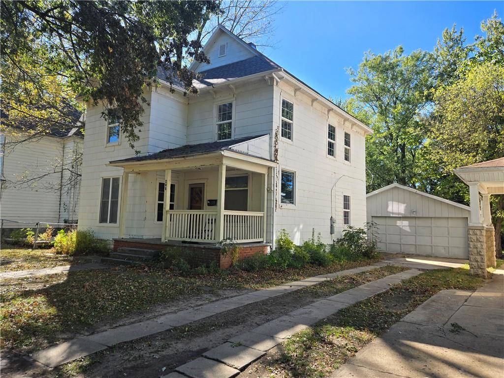 Pittsburg, KS 66762,208 S Catalpa ST