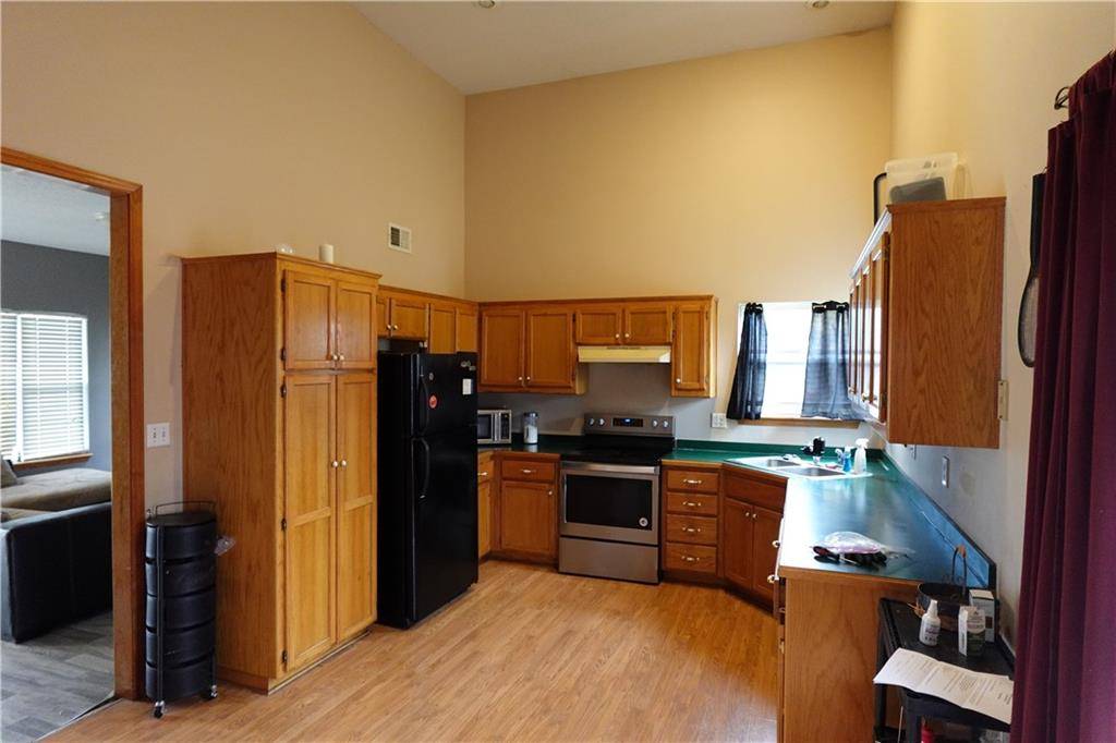 Liberty, MO 64068,1028 Bob White LN