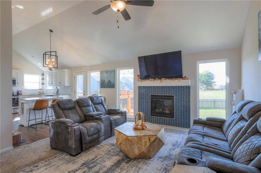 Kansas City, MO 64156,10206 N Quincy AVE