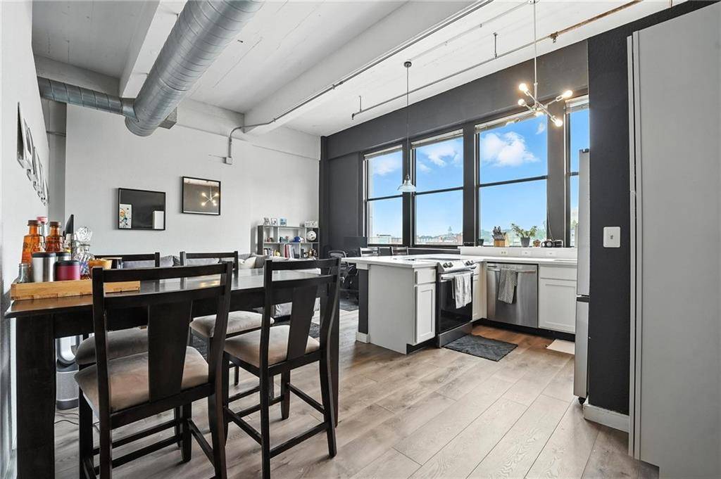 Kansas City, MO 64108,1535 Walnut ST #406