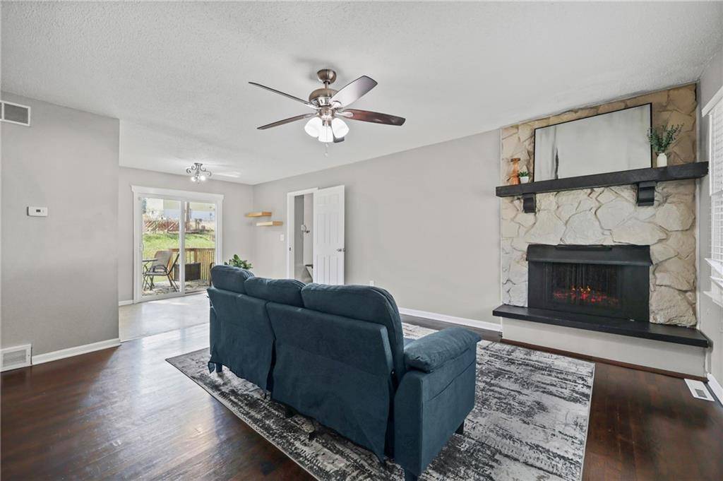 Independence, MO 64050,303 W Marcia AVE