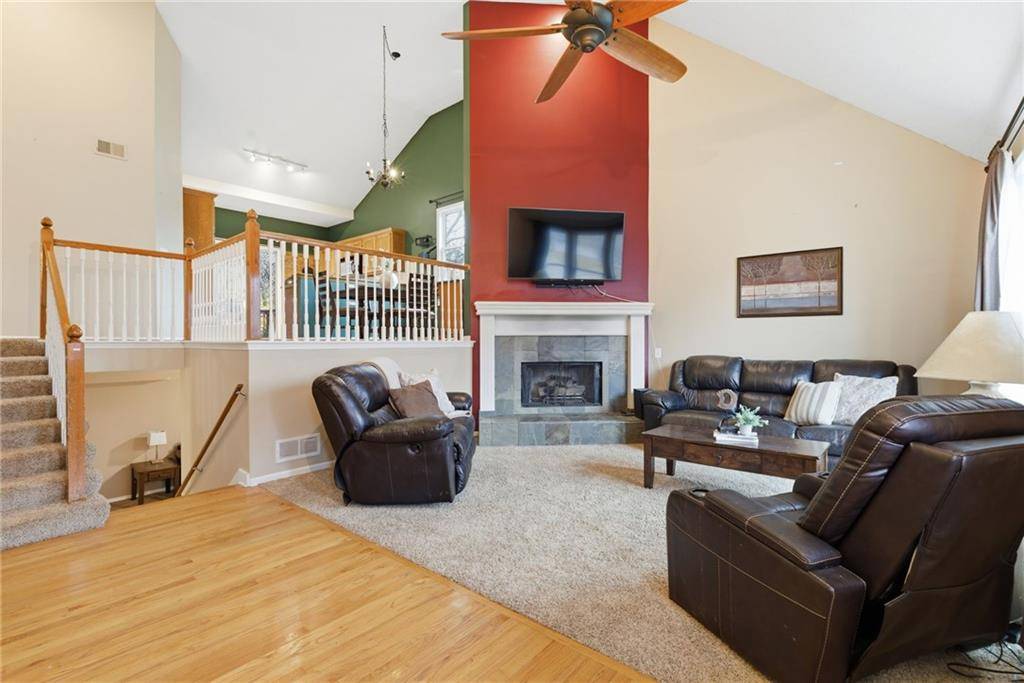 Shawnee, KS 66216,5507 NOLAND RD