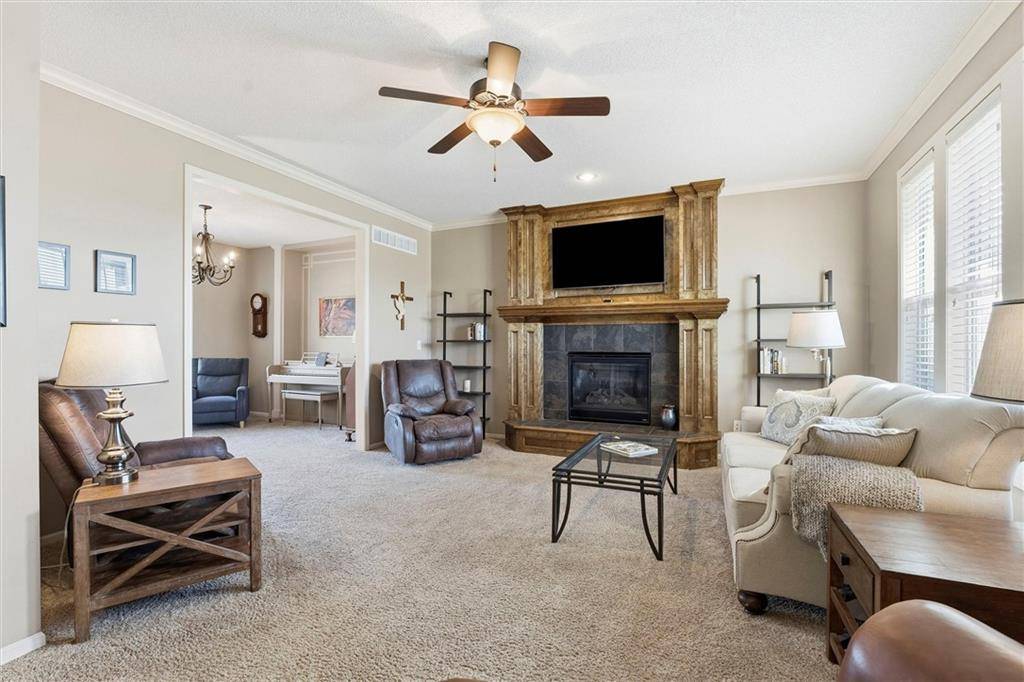 Lenexa, KS 66220,10206 Theden CIR