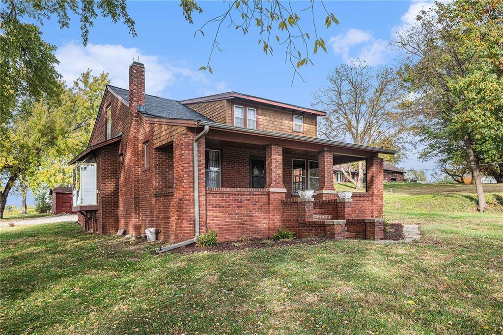 St Joseph, MO 64503,3929 Pickett RD