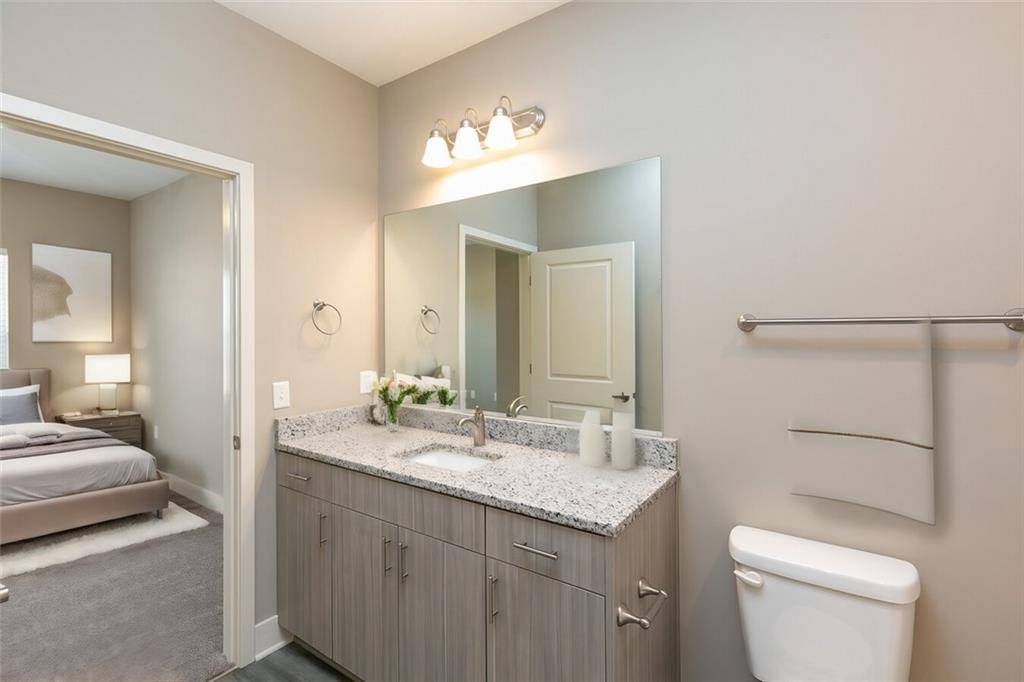 Kansas City, MO 64119,5711 80th TER