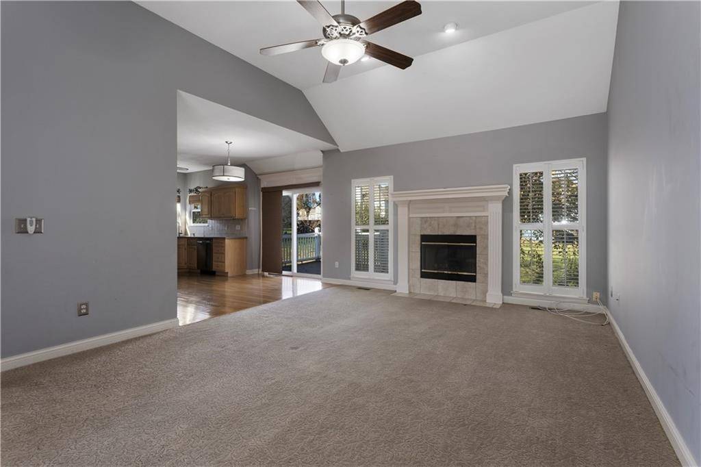 Smithville, MO 64089,414 Killarney LN