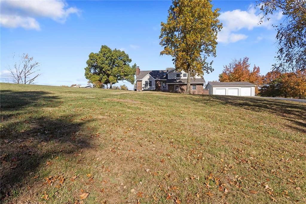 Liberty, MO 64068,2120 Pin Oak DR