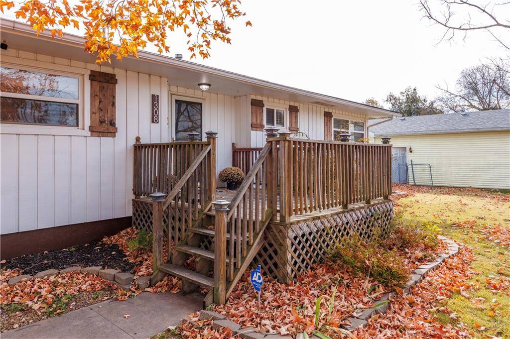 Neodesha, KS 66757,1308 N 7th ST