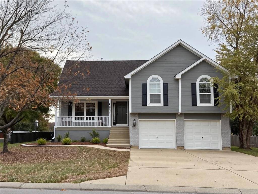 Raymore, MO 64083,1509 Saddlebrook RD