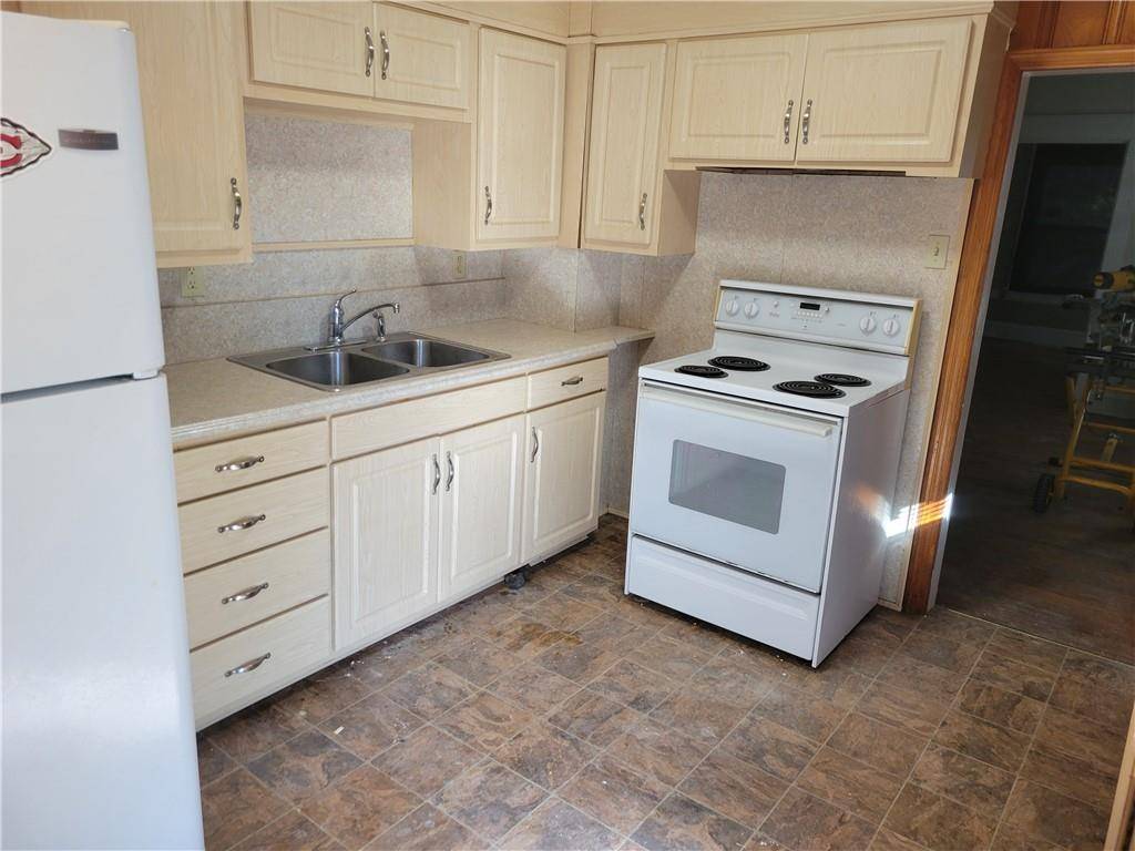 Independence, MO 64053,508 S Huttig AVE