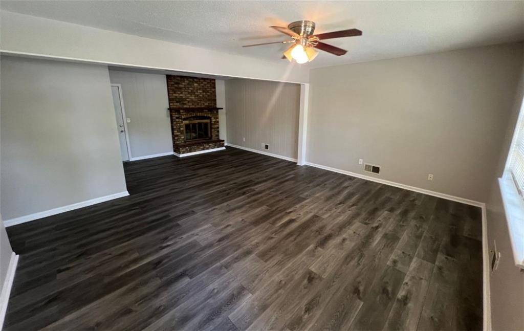 Independence, MO 64058,1907 N Plymouth CT