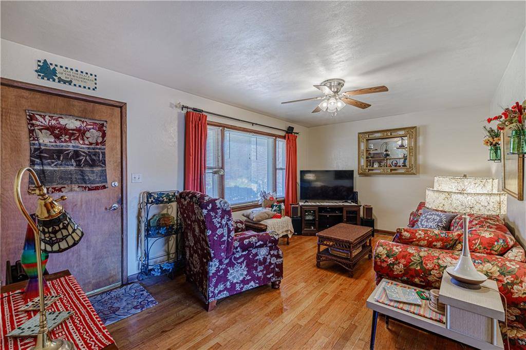 Independence, MO 64052,2925 S Norwood AVE