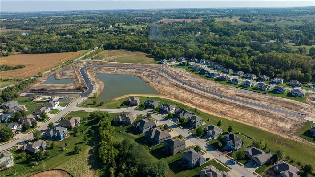 Kearney, MO 64060,2326 Foxtail DR