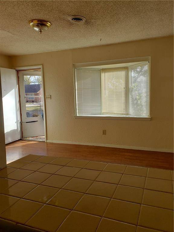 Kansas City, KS 66106,4718 Woodend AVE