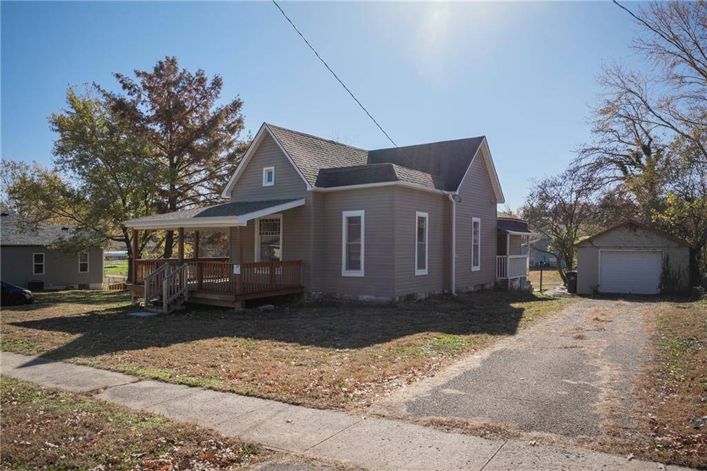 Warrensburg, MO 64093,406 W Gay ST