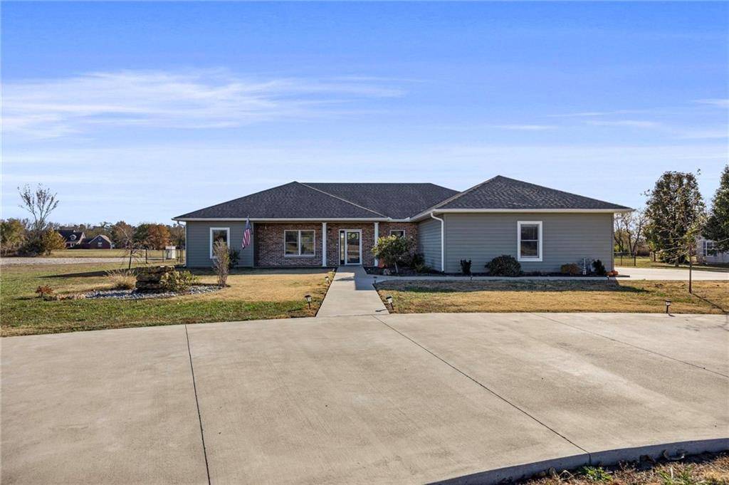 Fort Scott, KS 66701,2114 Ironwood DR