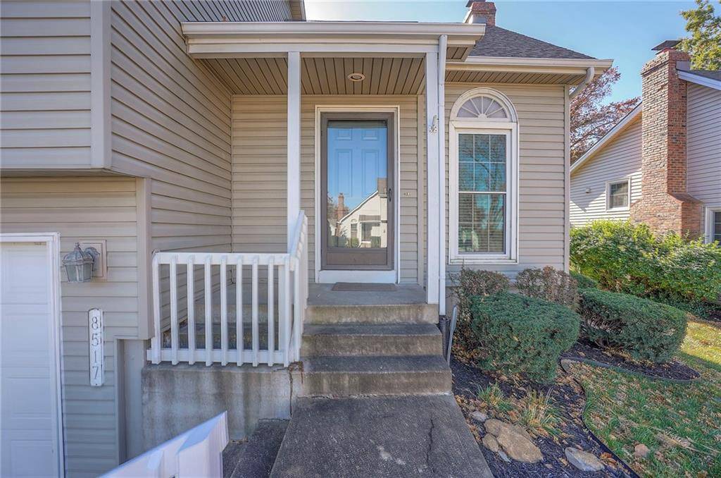 Overland Park, KS 66210,8517 W 109th TER