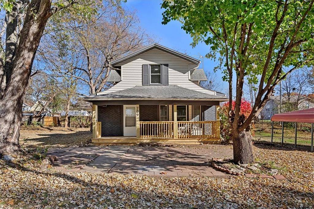 Harrisonville, MO 64701,709 West ST