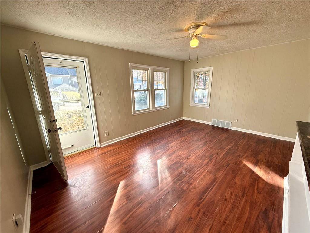 St Joseph, MO 64507,2205 Monterey DR