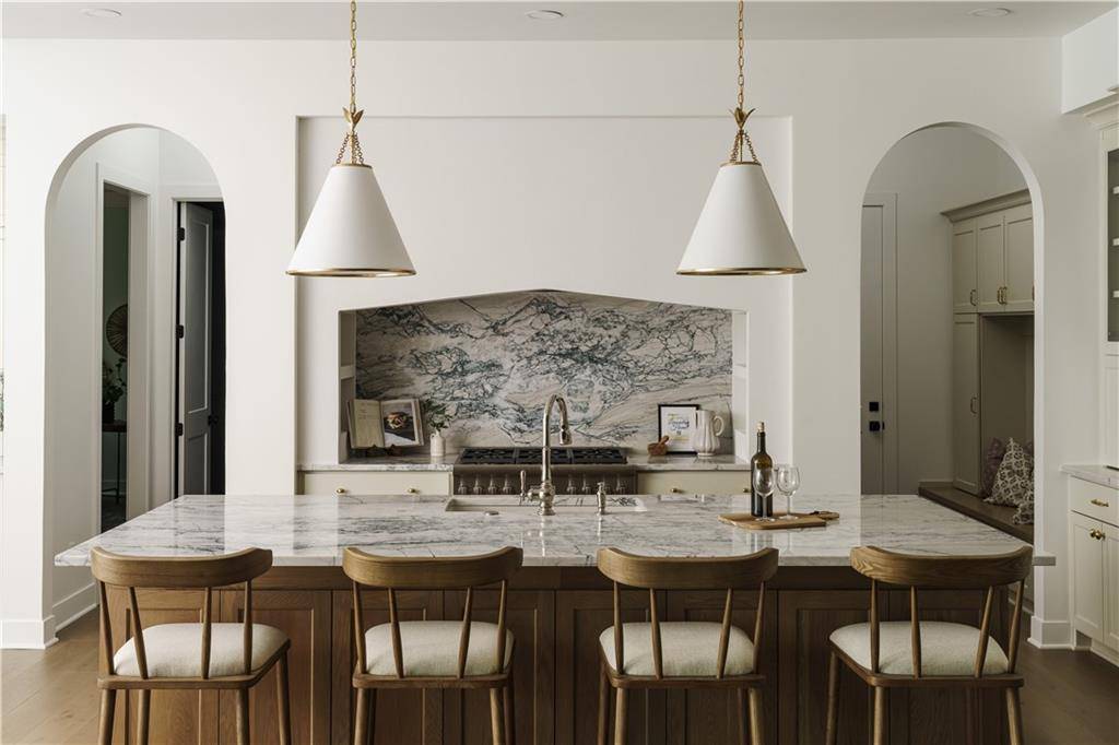 Overland Park, KS 66221,17045 Earnshaw ST