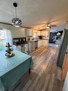 Highland, KS 66035,607 E Spring ST